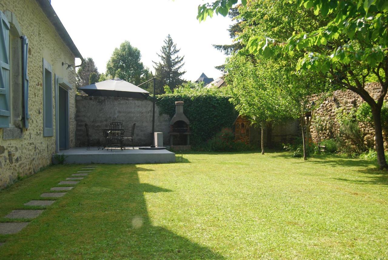 La Ferme Aux Fleurs Bed and Breakfast Ossun Exteriör bild